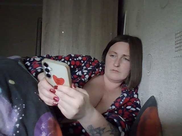 AllaSowinskaya live cam on BongaCams
