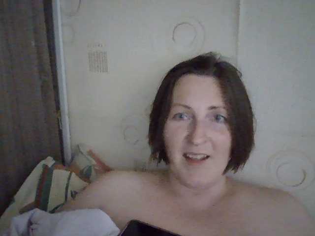 AllaSowinskaya live cam on BongaCams