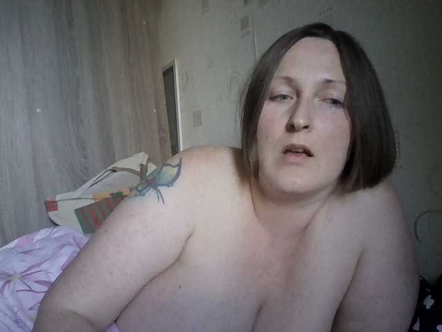 AllaSowinskaya live cam on BongaCams