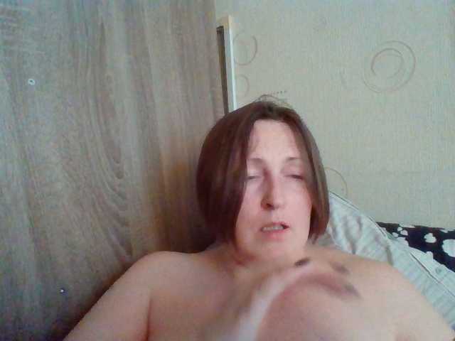 AllaSowinskaya live cam on BongaCams
