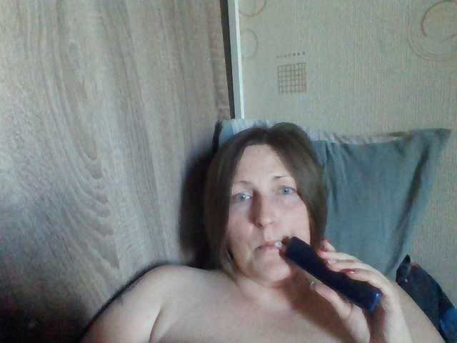 AllaSowinskaya live cam on BongaCams