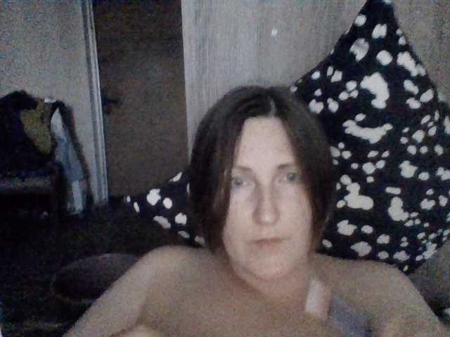 AllaSowinskaya live cam on BongaCams