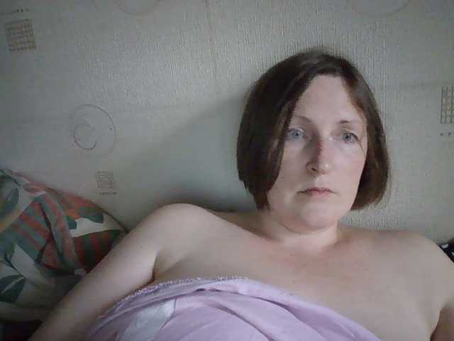AllaSowinskaya live cam on BongaCams