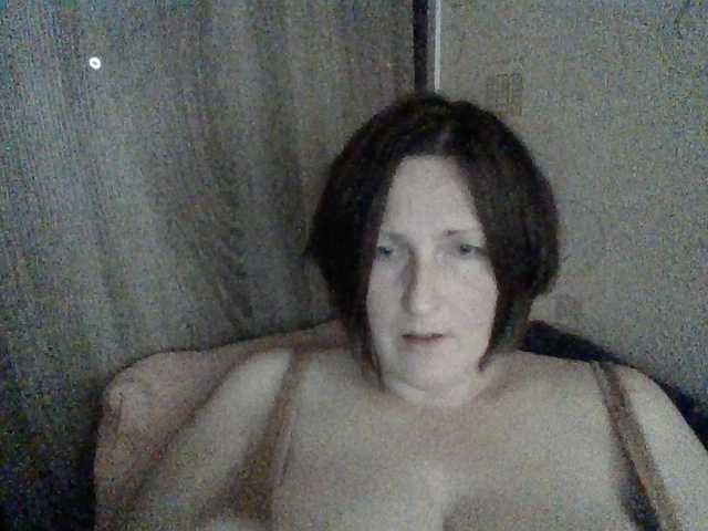 AllaSowinskaya live cam on BongaCams