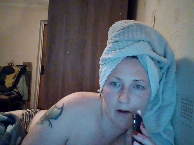 AllaSowinskaya live cam on BongaCams