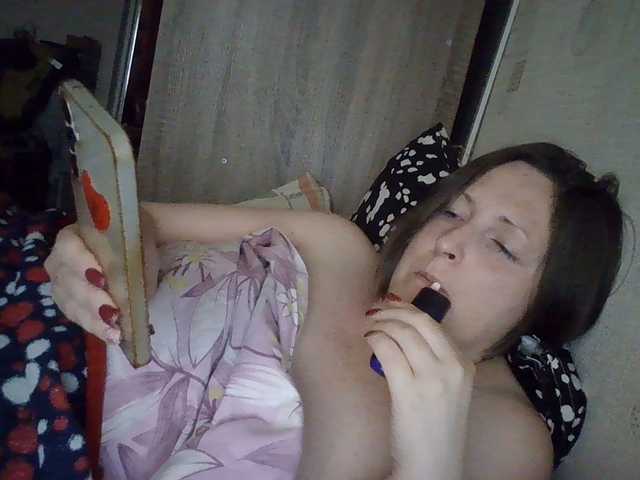 AllaSowinskaya live cam on BongaCams