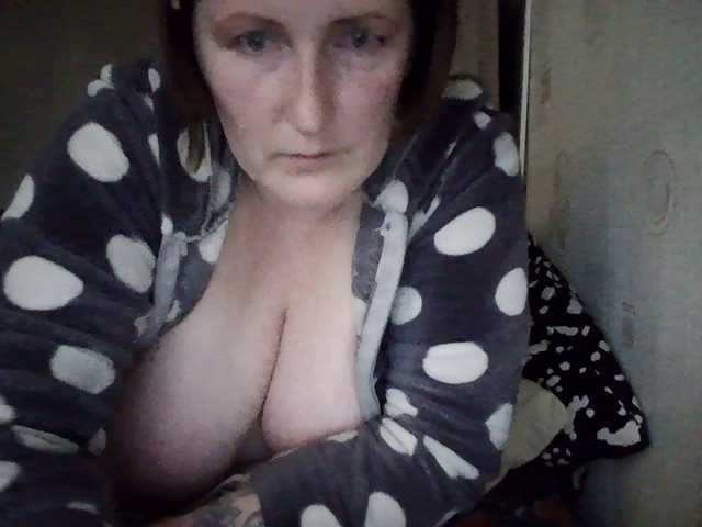 AllaSowinskaya live cam on BongaCams