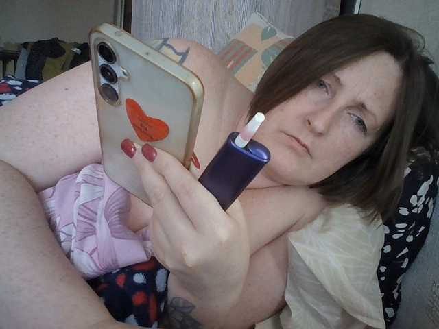 AllaSowinskaya live cam on BongaCams