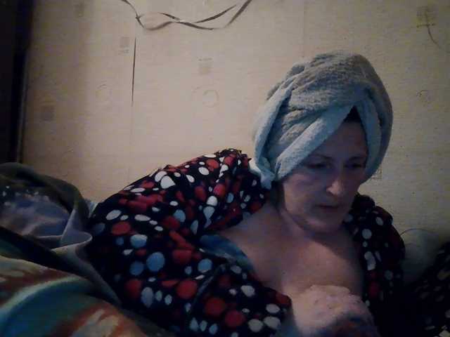 AllaSowinskaya, en directo ahora en BongaCams
