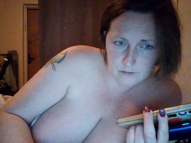 le modèle AllaSowinskaya est en webcam porno dans un show sur le site bongacams, il possède les tags suivants: White/Caucasian,Brunette,Hairy
