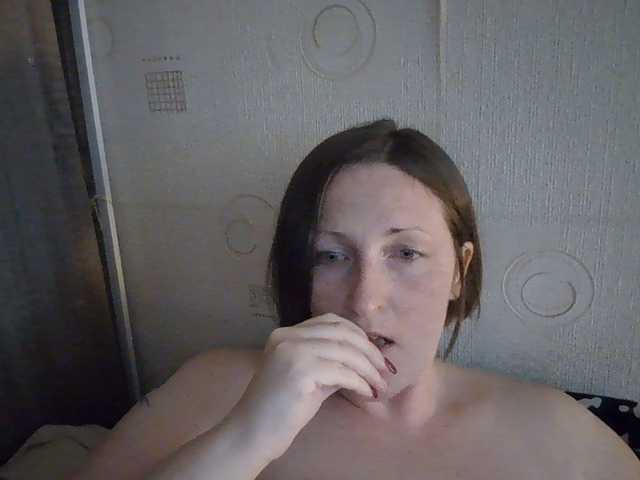 AllaSowinskaya live cam on BongaCams