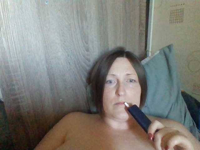 AllaSowinskaya live cam on BongaCams