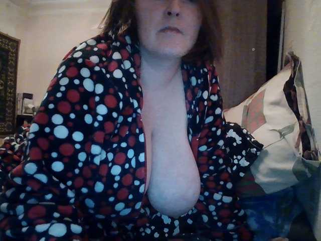 AllaSowinskaya live cam on BongaCams