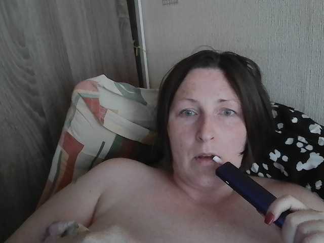 AllaSowinskaya live cam on BongaCams