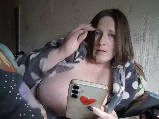 AllaSowinskaya live cam on BongaCams