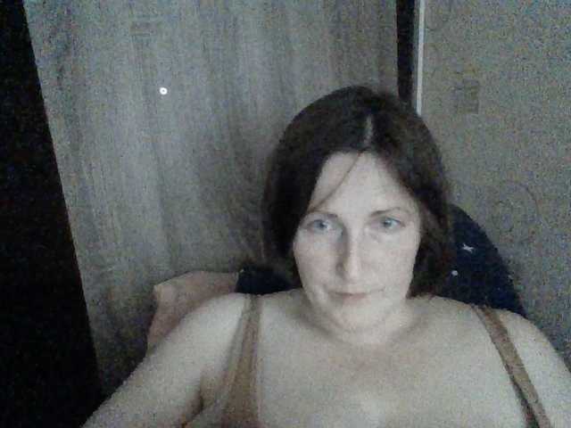 AllaSowinskaya live cam on BongaCams