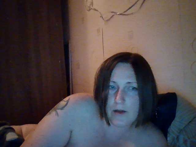 AllaSowinskaya live cam on BongaCams