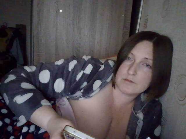 AllaSowinskaya live cam on BongaCams