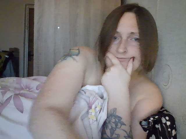 AllaSowinskaya live cam on BongaCams