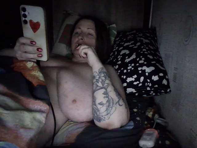 AllaSowinskaya live cam on BongaCams