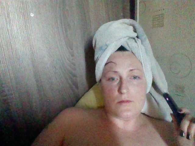 AllaSowinskaya live cam on BongaCams