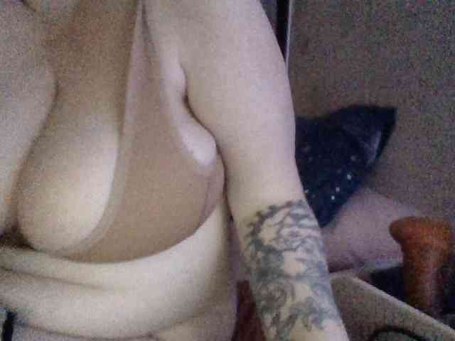 AllaSowinskaya webcam