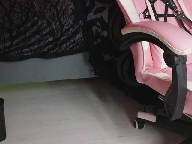 Devilsbride's BongaCams show and profile