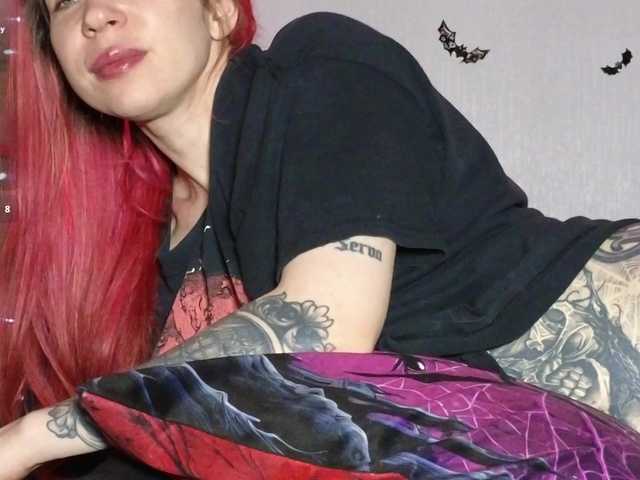 Devilsbride live webcam show