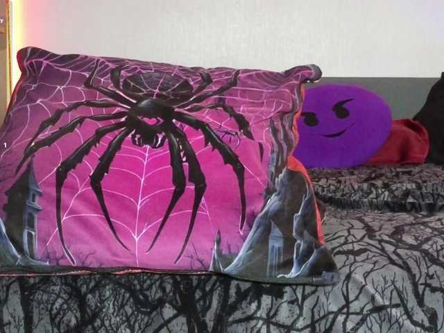 Devilsbride live webcam show