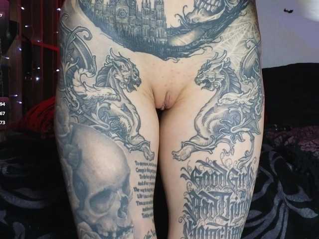 Devilsbride live cam on BongaCams