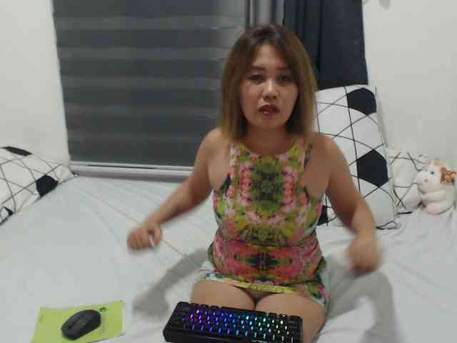 Asian-Susan webcam
