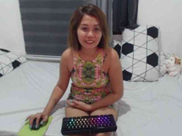 Asian-Susan webcam
