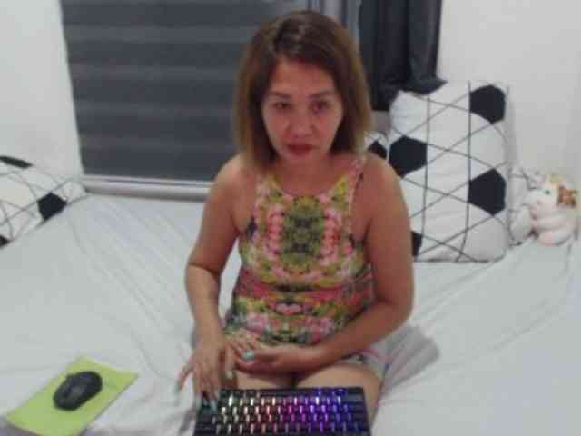 Asian-Susan webcam
