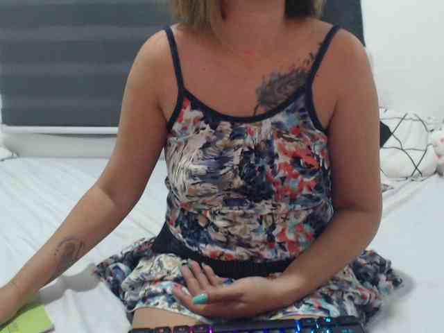 Asian-Susan webcam