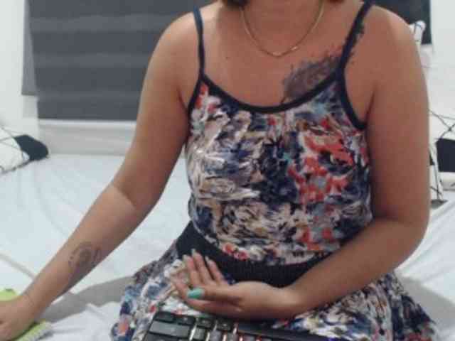 Asian-Susan webcam