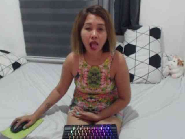 Asian-Susan webcam