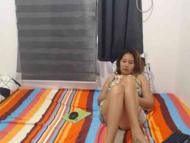 Asian-Susan webcam