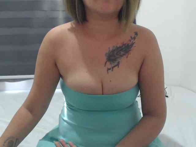 Asian-Susan webcam