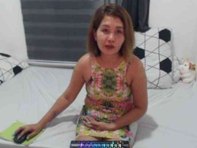Asian-Susan webcam