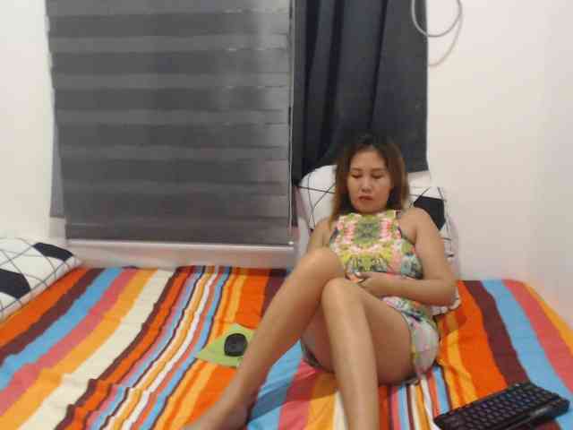 Asian-Susan webcam