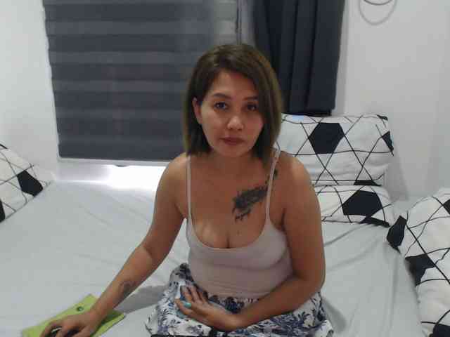 Asian-Susan webcam