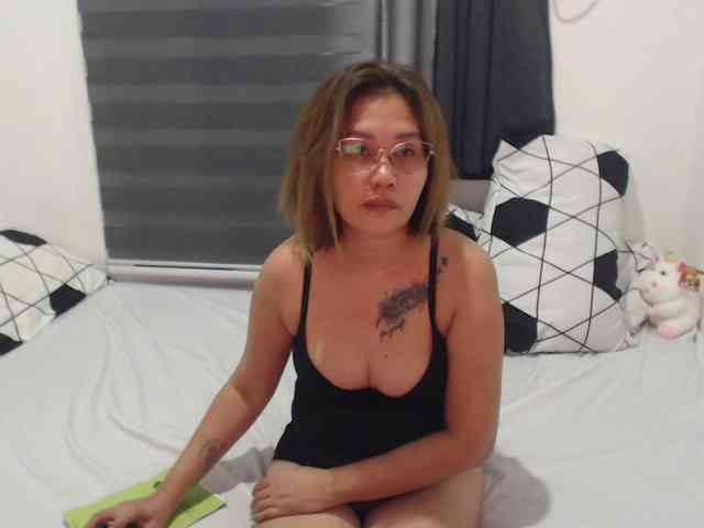 Asian-Susan webcam