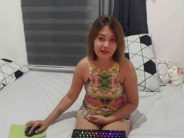 Asian-Susan webcam