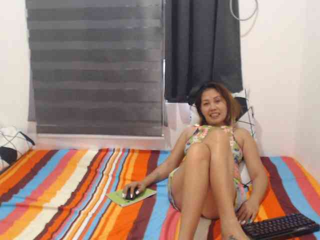 Asian-Susan webcam