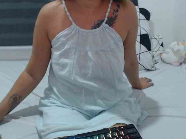 Asian-Susan webcam