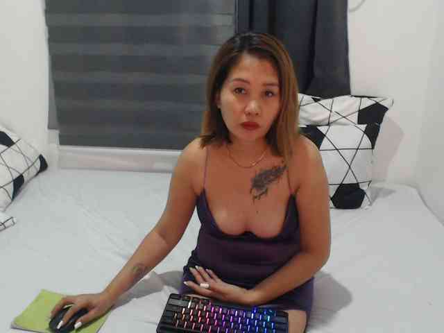 Asian-Susan webcam