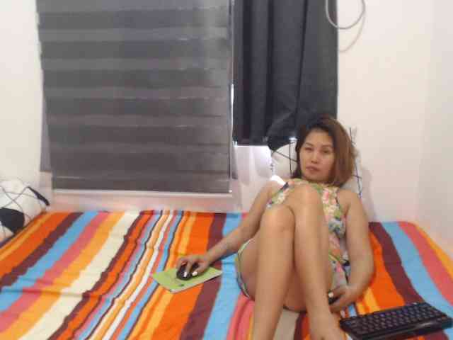 Asian-Susan webcam