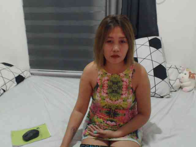 Asian-Susan webcam