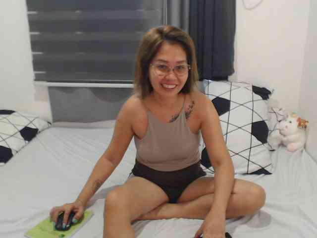 Asian-Susan webcam