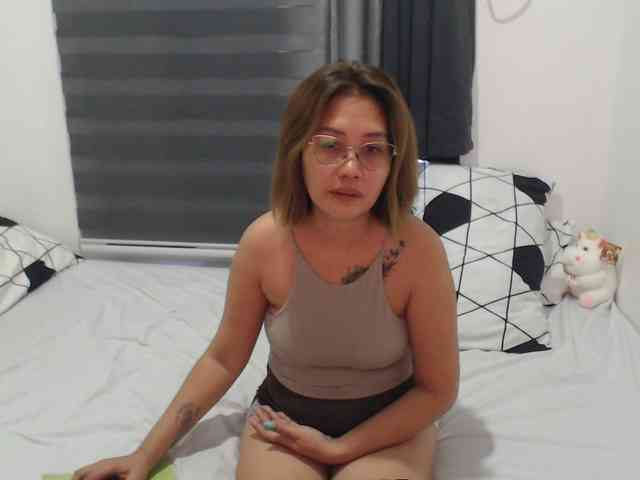 Asian-Susan webcam